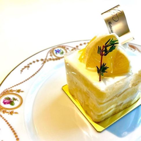 季節のフルーツを使ったガトーセゾン